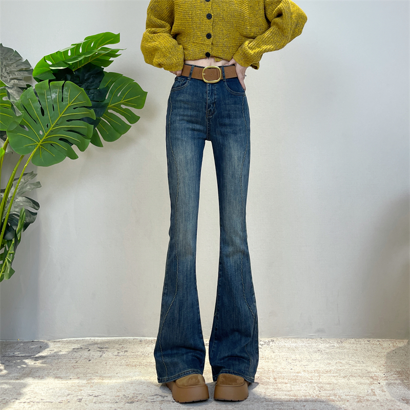 迪否秋冬新款设计感时尚百搭高腰加绒微喇牛仔裤显瘦气质牛仔裤