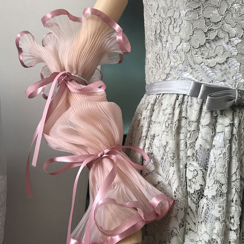 婚纱礼服百折丝带手套新娘手袖遮手臂长手纱袖套抹胸婚纱礼服配饰