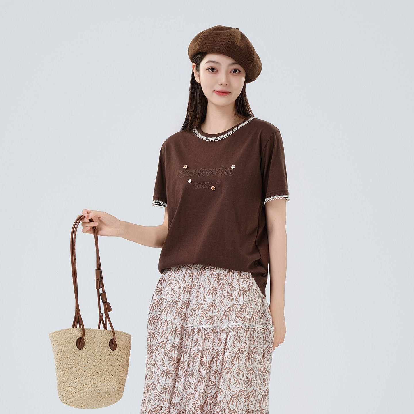 芭依璐凉感撞色蕾丝拼接短袖t恤女2026夏季新款百搭圆领针织上衣