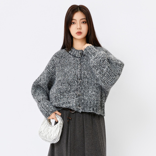 宽松立领针织开衫 芭依璐2025冬季 高级感短款 毛衣灯笼袖 保暖女 新款