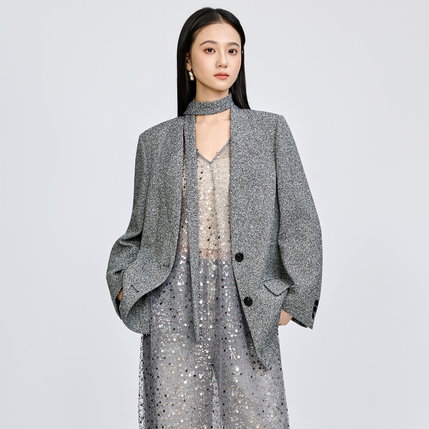 秋季西服外套轻熟风系带设计西服