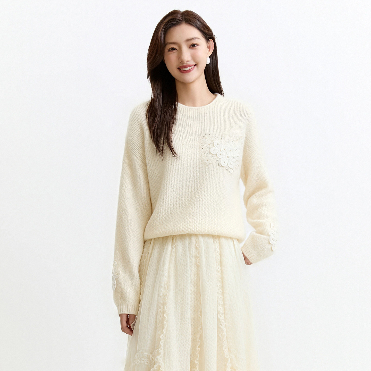 芭依璐秋季新款女圆领羊毛针织衫