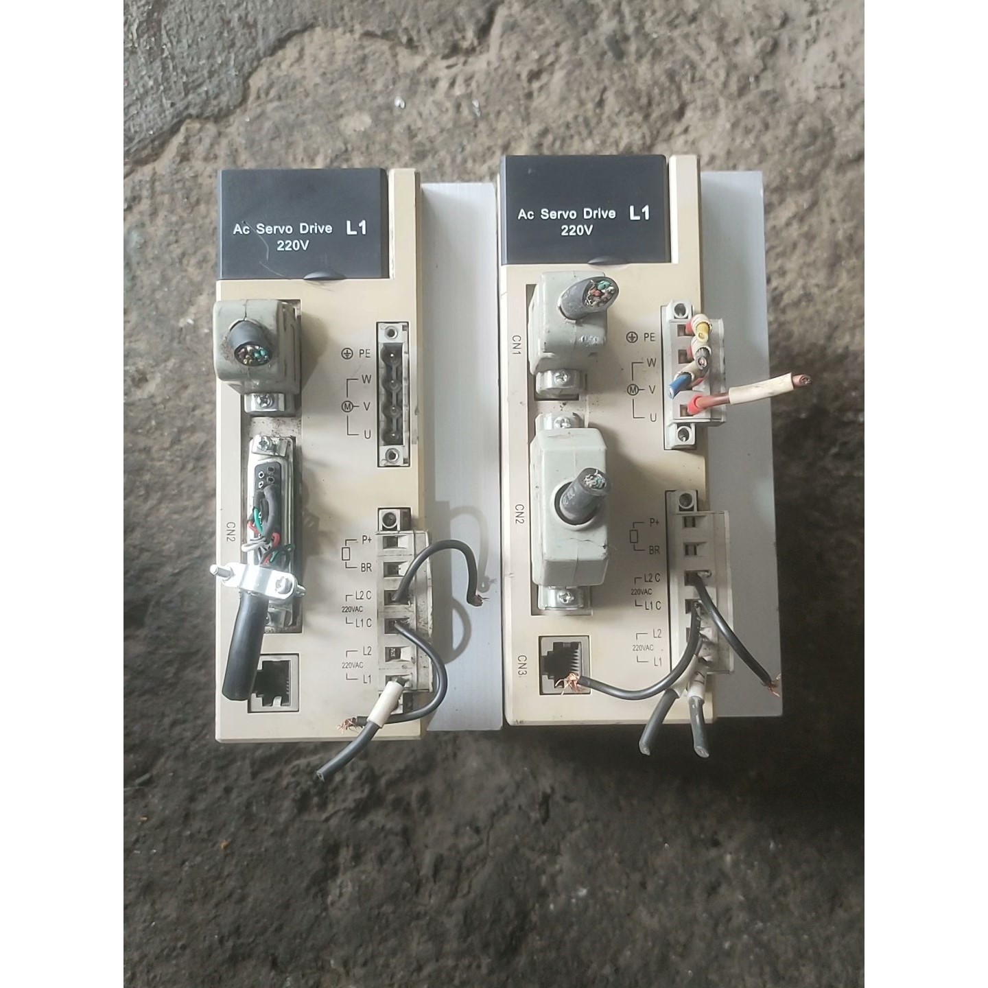通航伺服驱动器  THSF-L1-230T拆机,成色如图,功
