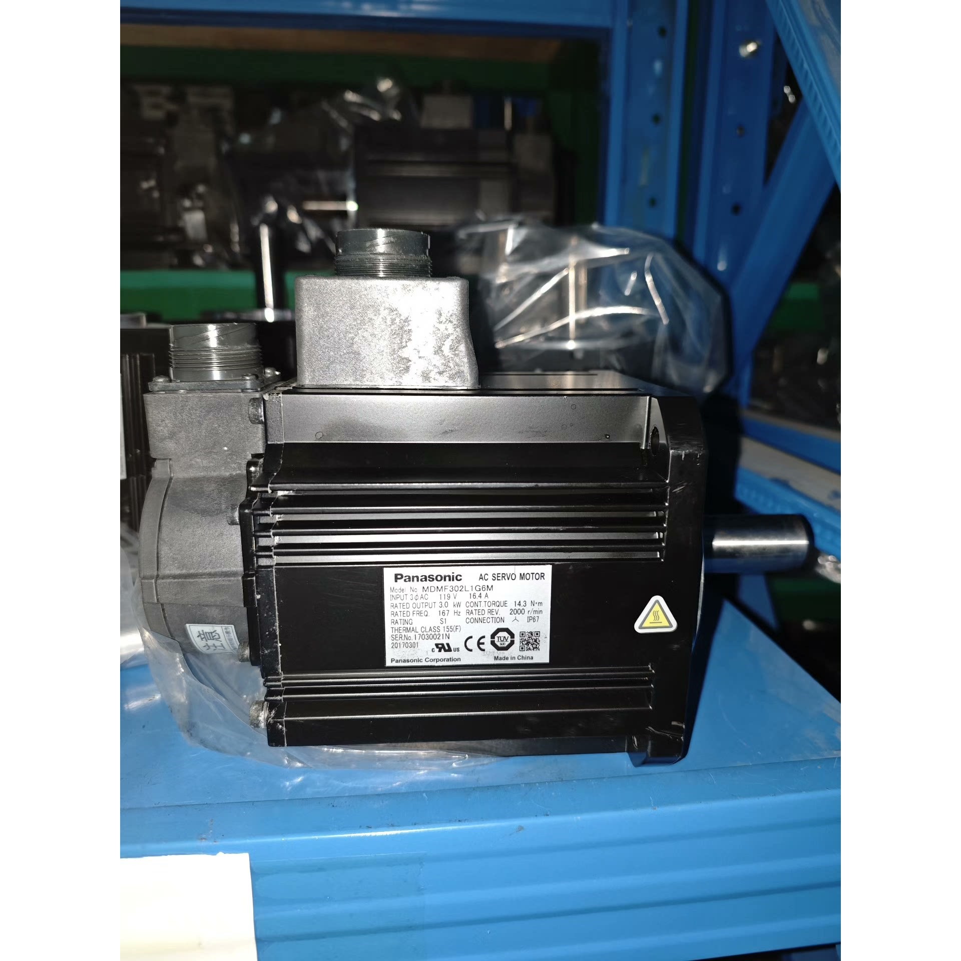 伺服电机MDMF302L1G6M,3.0KW功率,成色漂