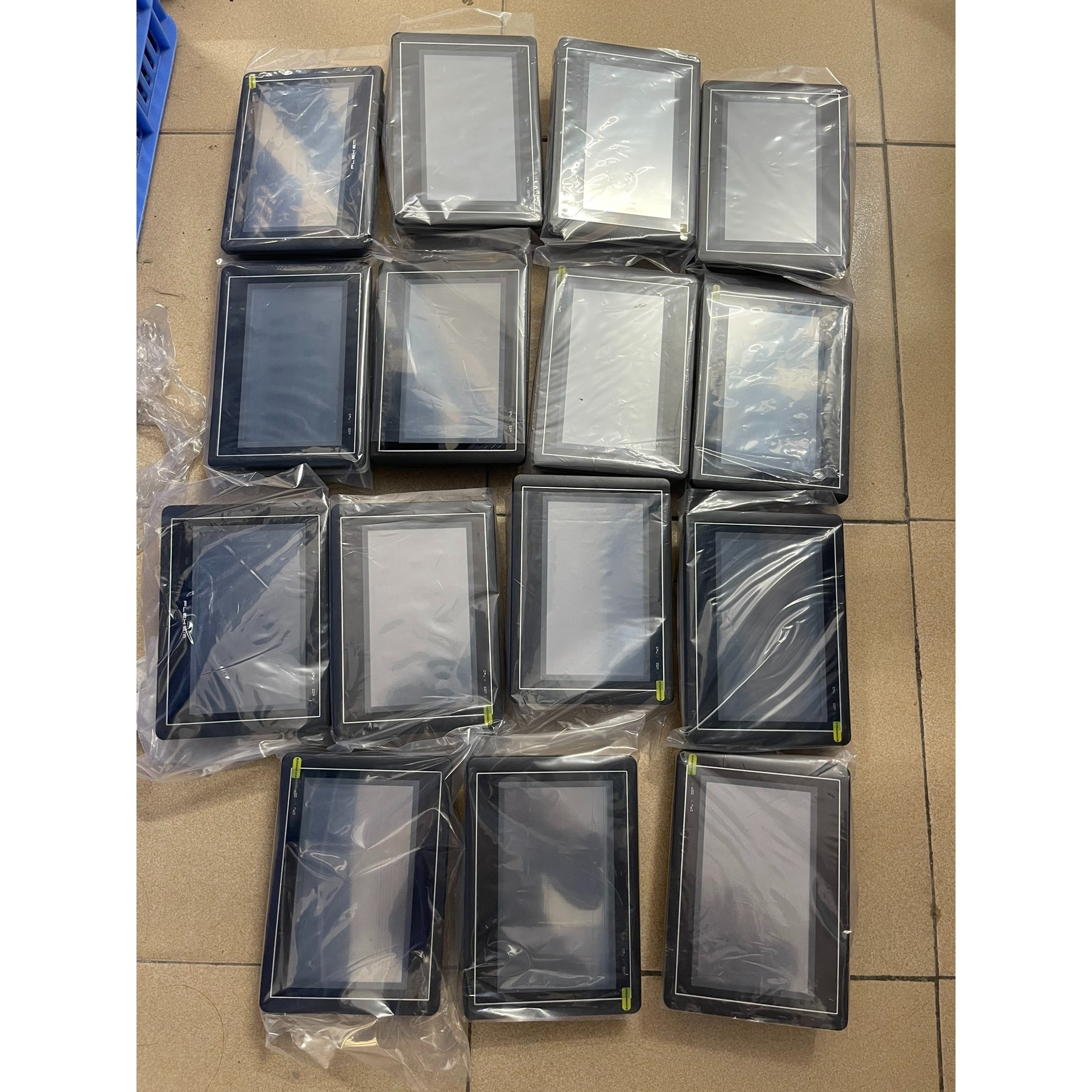 繁易触摸屏FE4070C-B，FE4070C，九成新，功能正