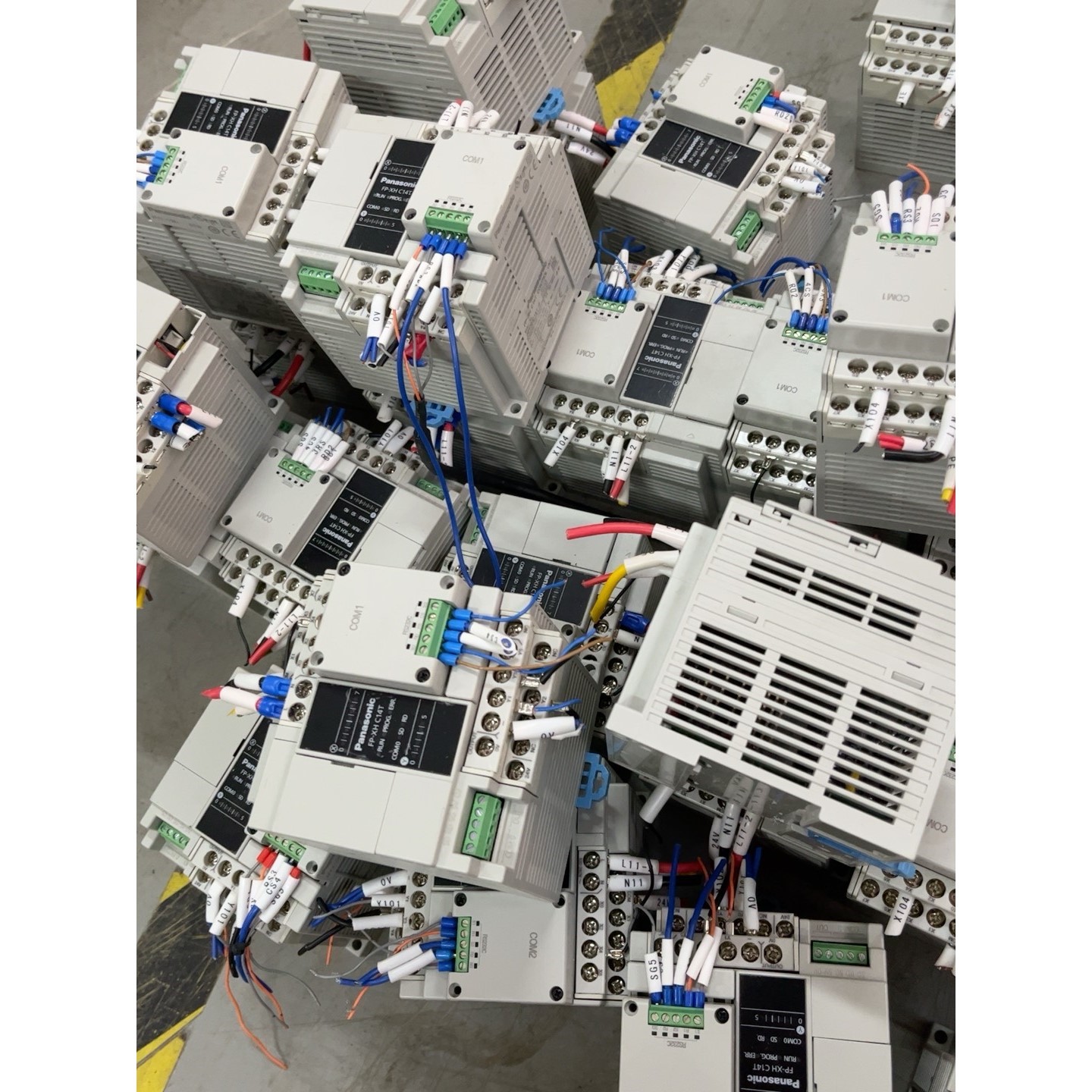 PLC AFPXHC14T-F 成色充新 年份都是20年