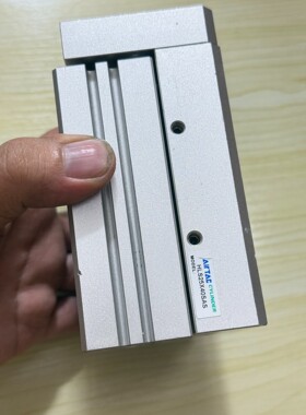 亚德客滑台气缸HLS25x40SAS,拆机件实物成色如图.包