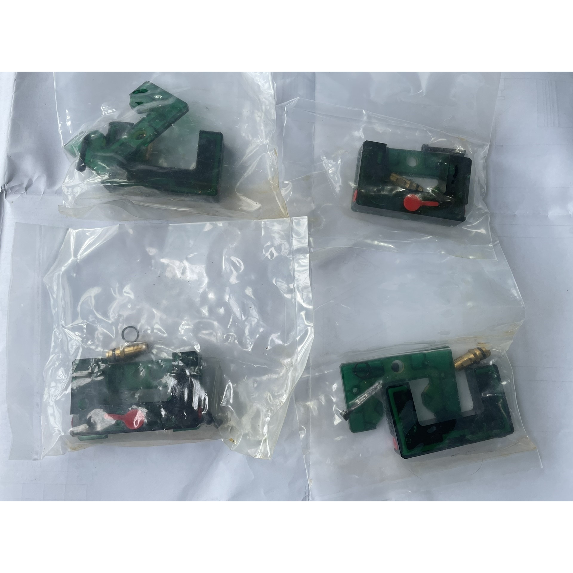 HIWIN导轨滑块油箱,型号RG45E2,一共4套,有一套包