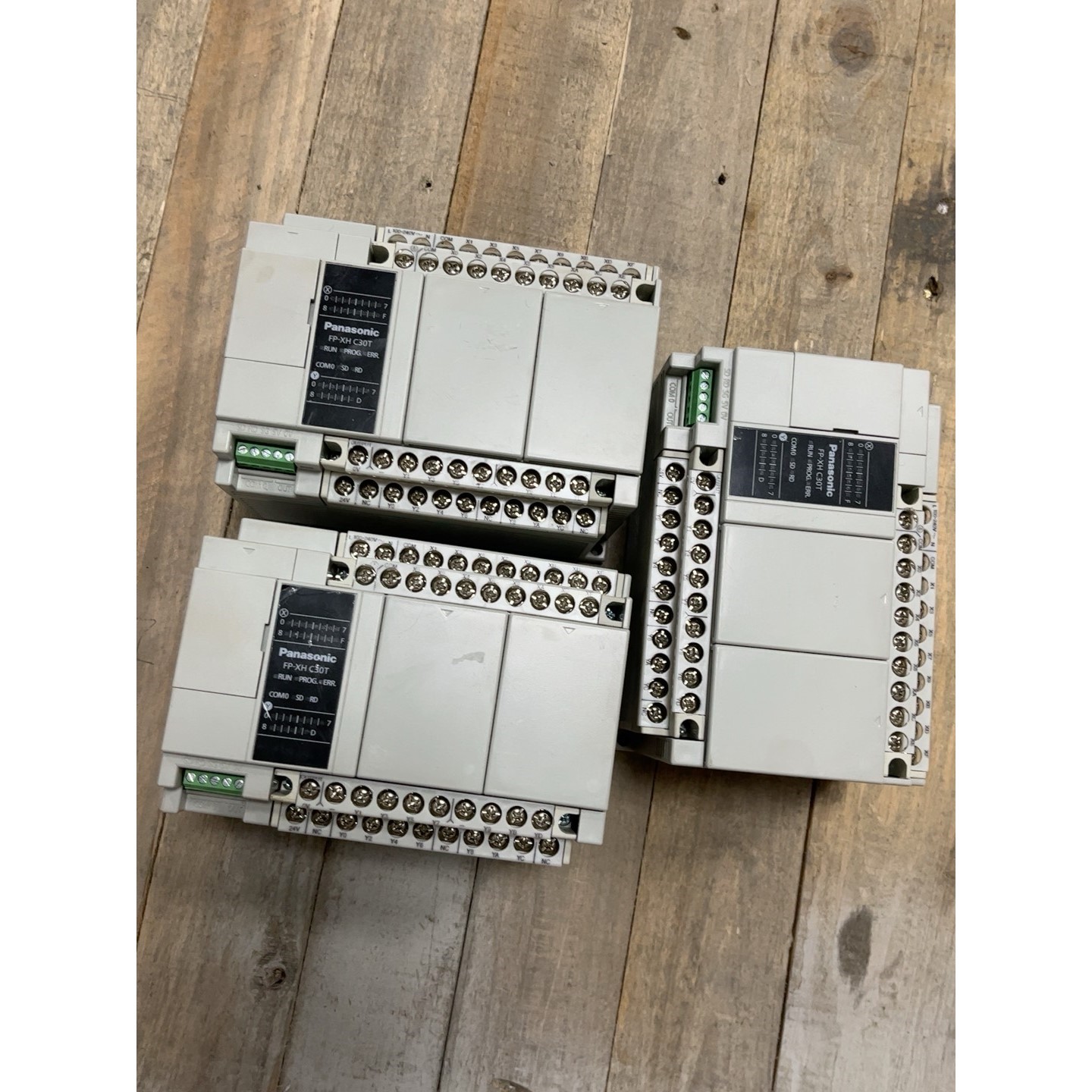 PLC  AFPXHC30T-F 成色新 年份19年 无