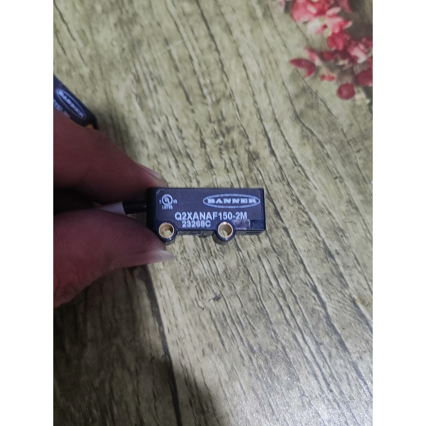 邦纳传感器Q2XAPAF150-2M