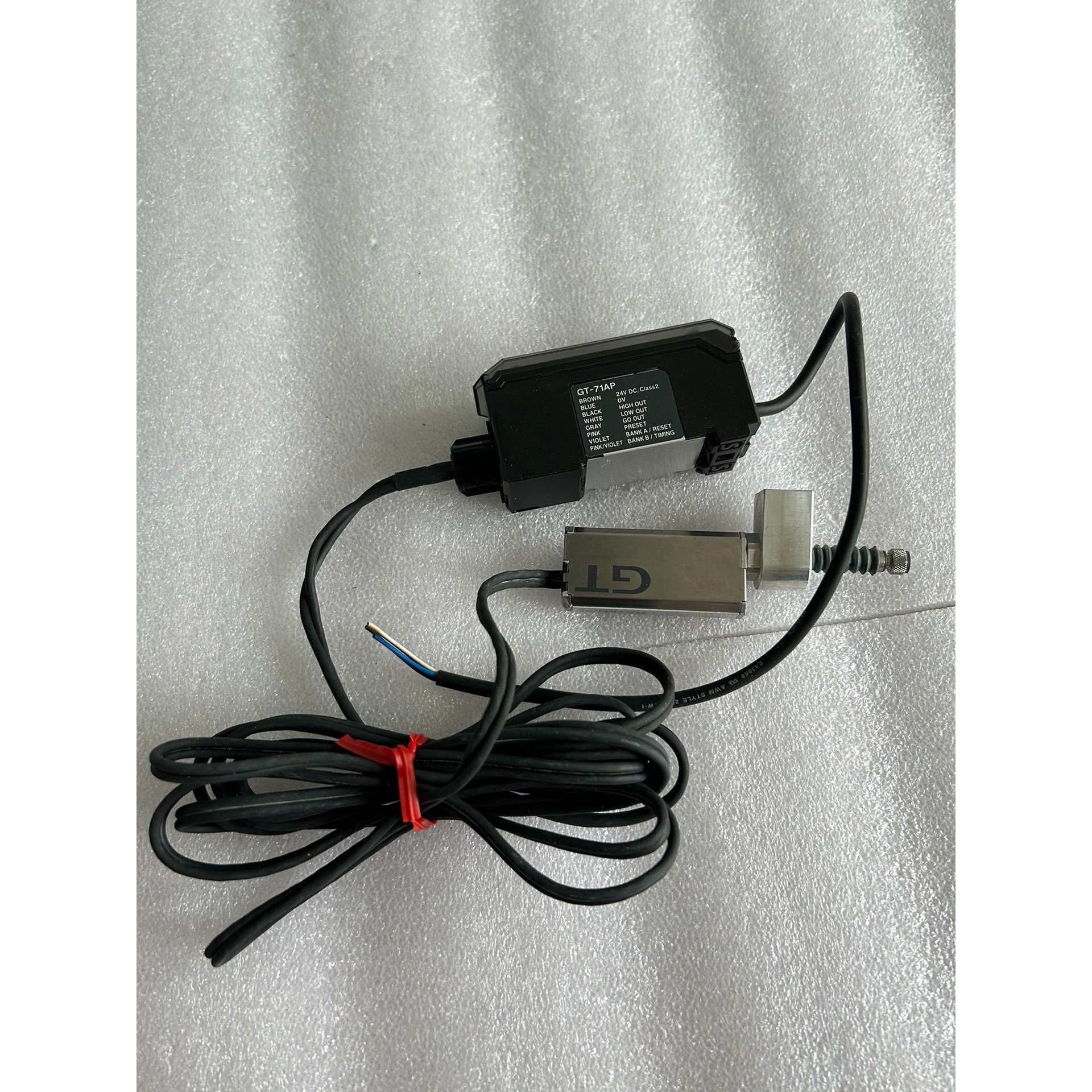 成色漂亮基恩士GT-71AP,配套