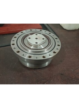 9成新绿的leaderdrive谐波减速器。20年份拆口罩机