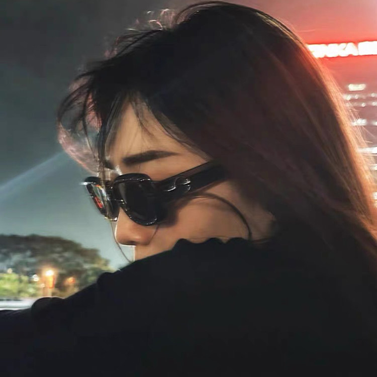 复古嘻哈gm墨镜女高级感太阳眼镜男夏季防紫外线欧美小脸网红眼镜