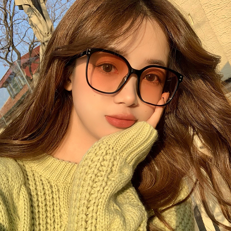 小红书腮红黑框墨镜近视眼镜框茶色素颜神器防蓝光平光大框眼睛女
