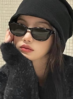 复古猫眼小脸墨镜女高级感ins黑色小框防晒造型拍照近视太阳眼镜