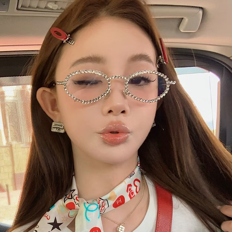 椭圆透明镶钻圆框猫眼防蓝光平光镜女个性造型可配度数近视眼镜架