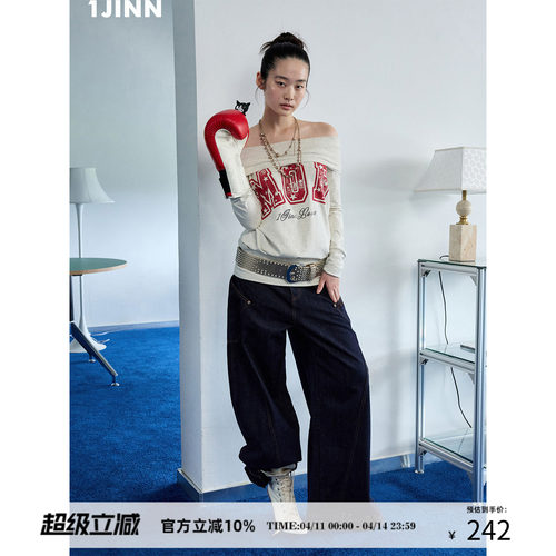 1JINN STUDIO美式一字肩字母印花包臀连衣裙女设计感露肩长袖上衣