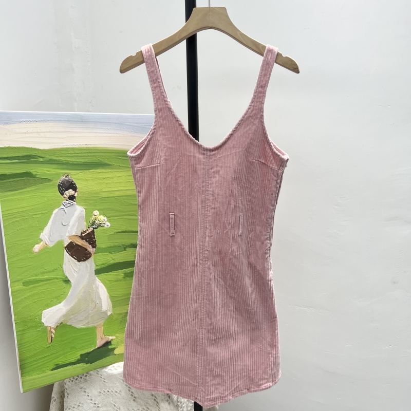 韩版灯芯绒坑条粉色连衣裙女