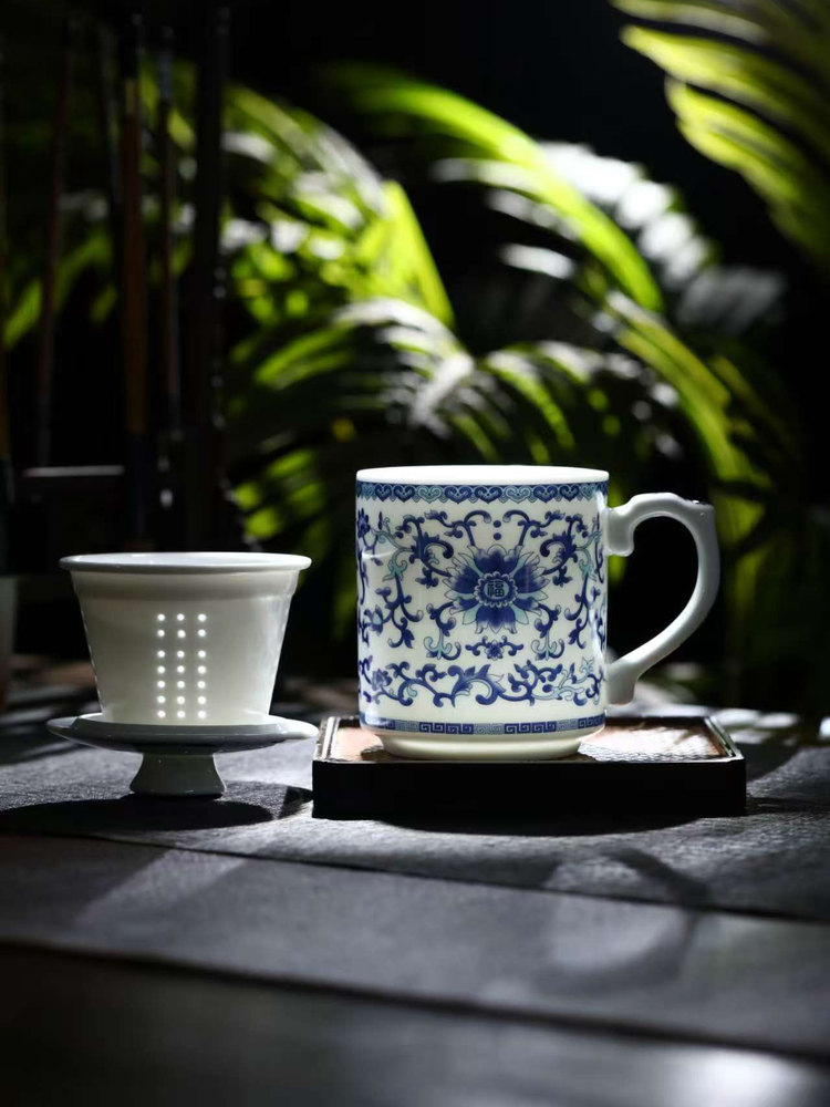 景德镇釉中玲珑茶杯陶瓷办公杯家用带盖水杯马克杯会议室泡茶杯子