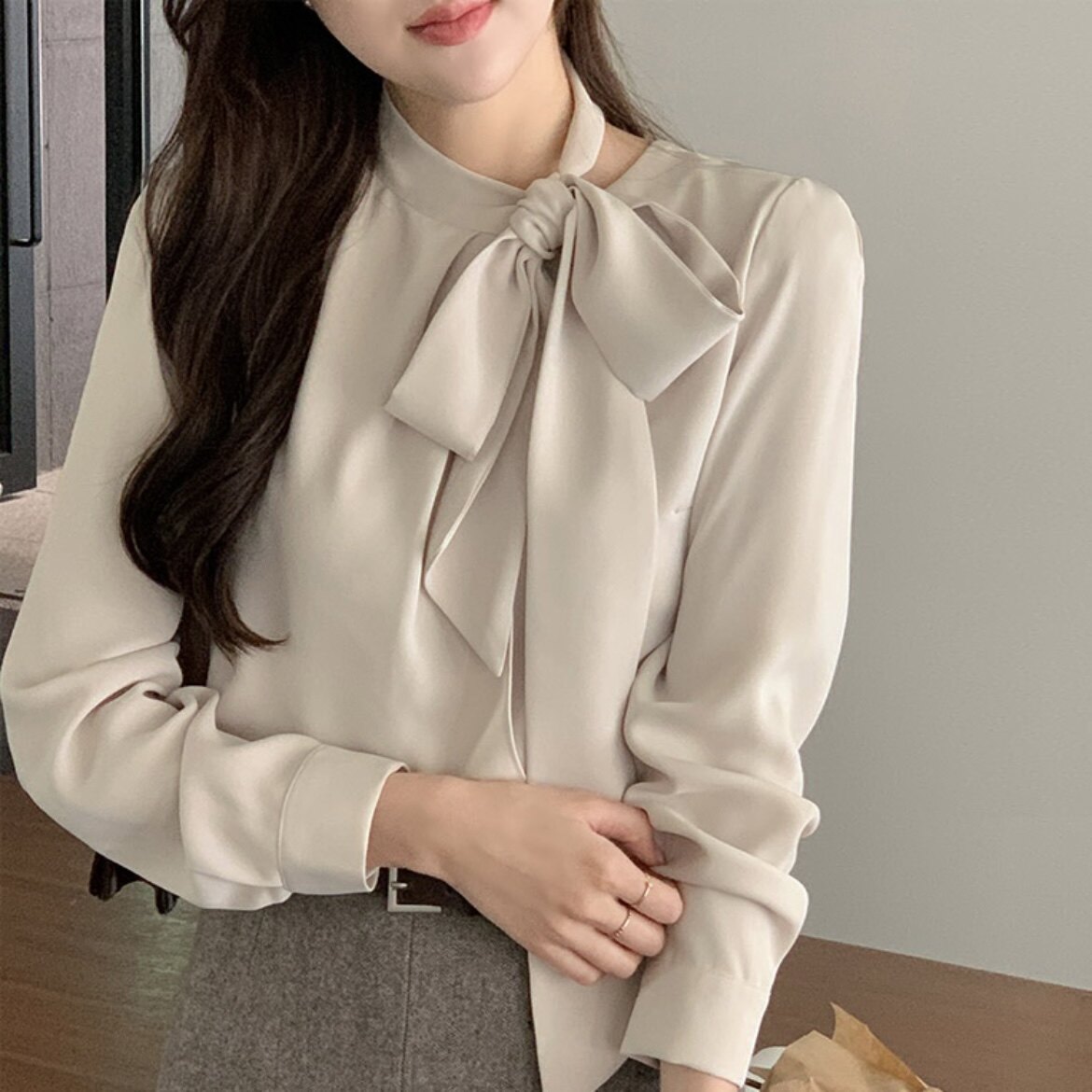 设计感飘带衬衫气质长袖女