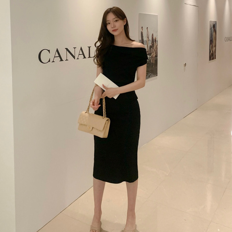 夏季气质连衣裙女装褶皱显瘦韩国正品代购reine高级感无袖裹身裙