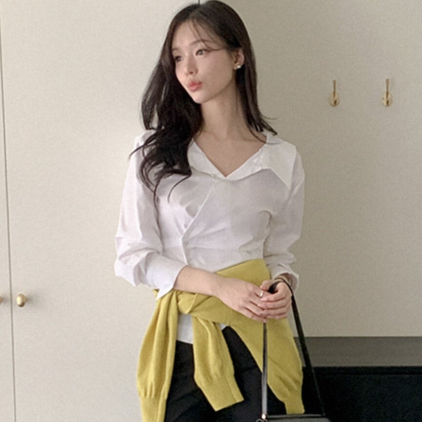 26春秋别致衬衫翻领露锁骨reine正品韩国代购收腰显瘦韩式上衣女