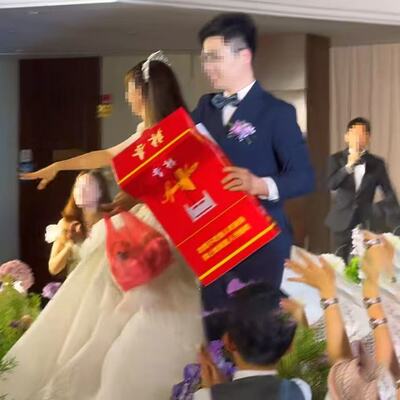现货零食中华辣条超大辣条烟盒辣条华子辣条婚礼活动礼品网红推荐