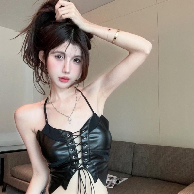 辣妹性感绑带高级感PU皮挂脖内搭背心女夏不规则黑色抹胸吊带上衣
