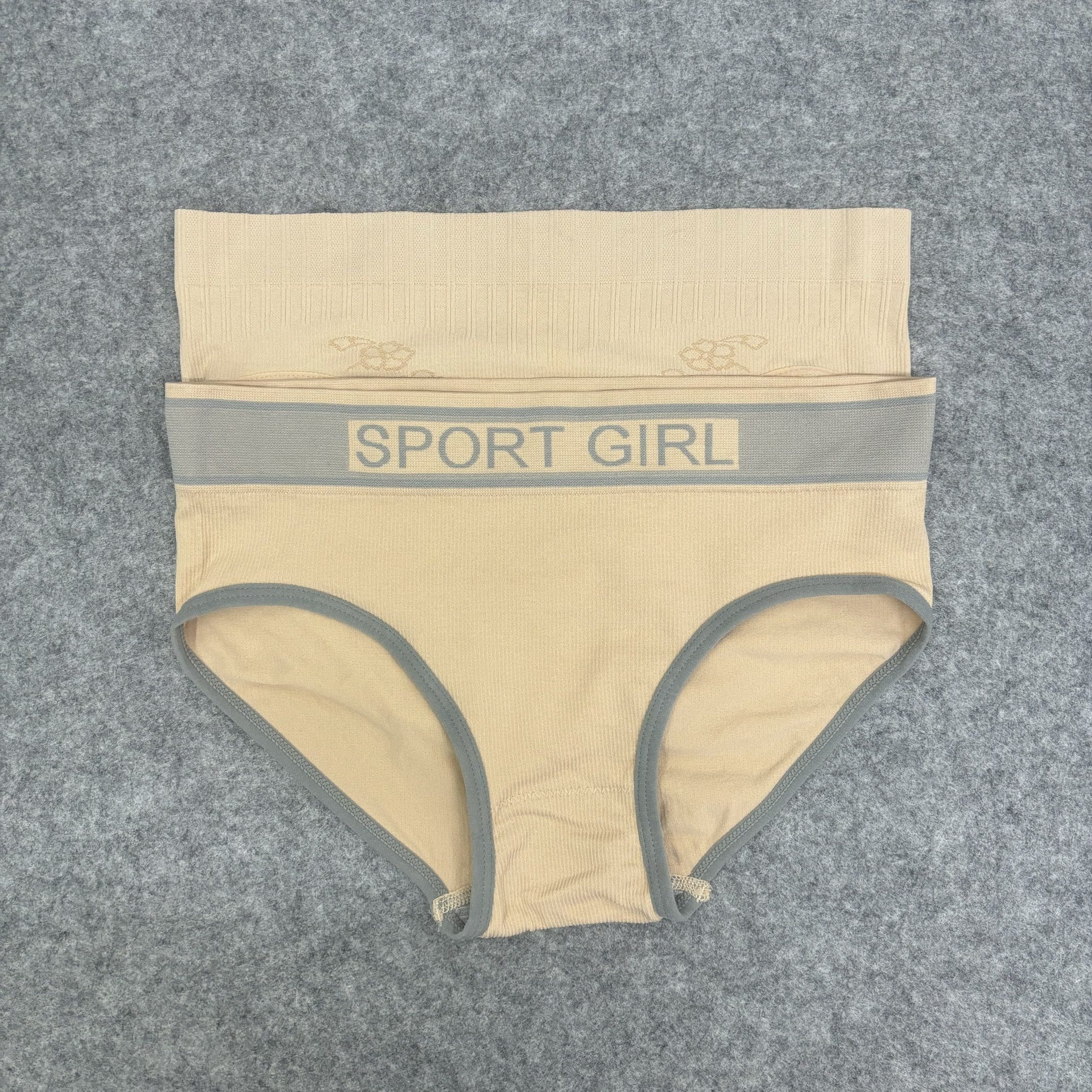 日系内裤女高弹无缝舒适提臀打底裤中腰少女士一片式三无痕角短裤