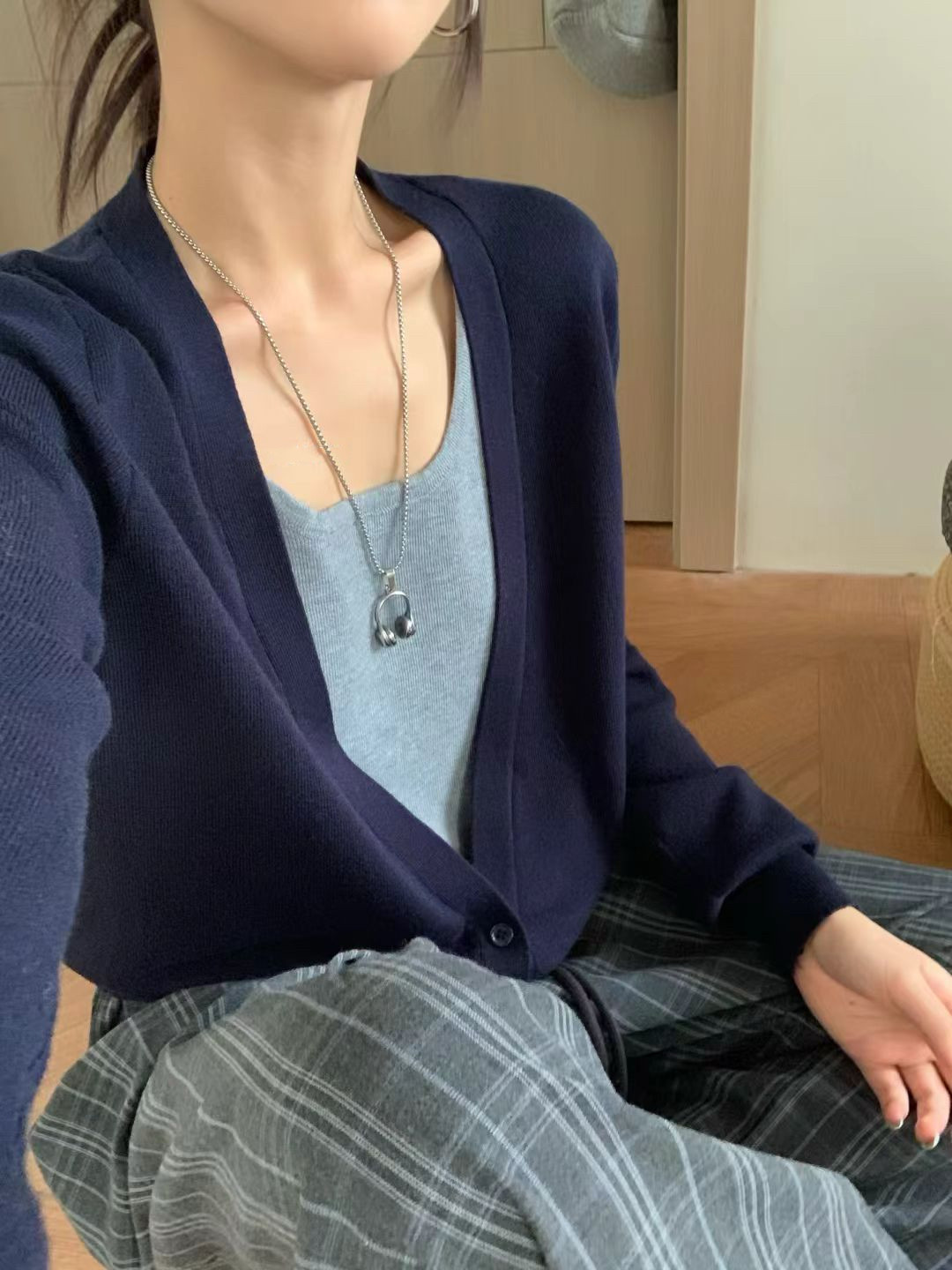 2025秋季新款韩版宽松显瘦百搭圆领长袖针织衫女毛衣上衣假两件