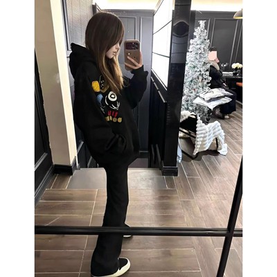 国潮牌美式复古勋章字母连帽卫衣