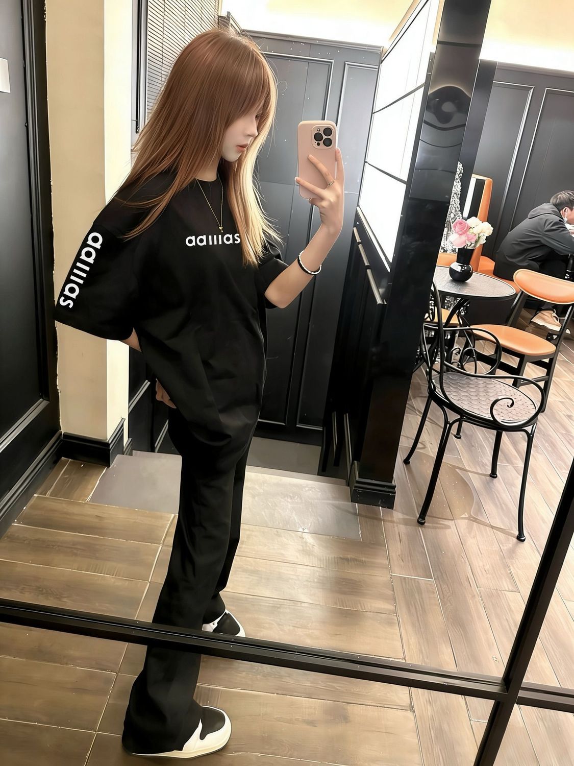 เสื้อยืดแขนสั้นเนื้อหนา สไตล์มินิมอล ไฮเอนด์ สำหรับทั้งชายและหญิง ทรงหลวม สไตล์เกาหลี ลุคสบาย ๆ แนวบอยเฟรนด์ อเมริกัน คู่รัก แขนสั้นสุดเทรนด์