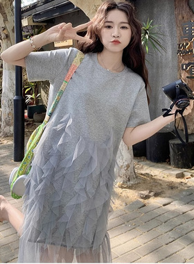 灰色网纱拼接连衣裙女中长款2025夏新款法式宽松洋气设计感T恤裙
