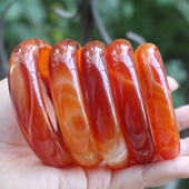 特价 玉石手镯宽窄条 天然红玛瑙手镯缠丝花纹镯子玉镯大小号绿款