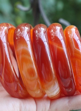 特价天然红玛瑙手镯缠丝花纹镯子