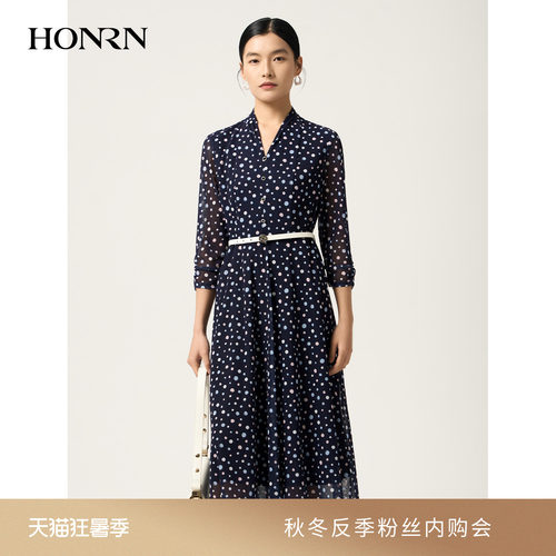 HONRN/红人v领压褶收腰连衣裙