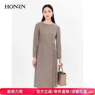 收腰显瘦a字针织连衣裙女秋冬款 裙子修身 HH55OL329 红人长袖 HONRN