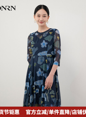 HONRN/红人镂空网纱百褶裙子修身显瘦a字连衣裙女春秋款HH11OL062