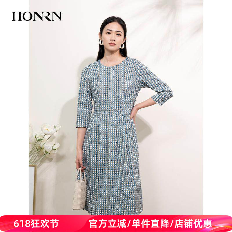 HONRN/红人气质印花裙子修身收腰显瘦a字连衣裙女春秋款HI11OL411