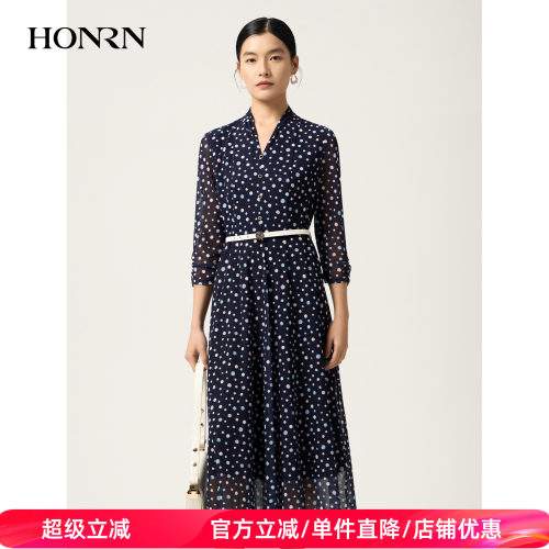 HONRN/红人v领压褶收腰连衣裙
