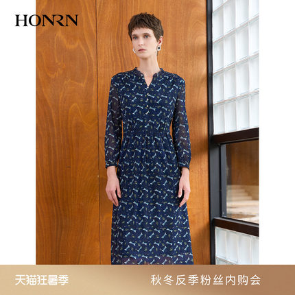 HONRN/红人气质优雅蜻蜓印花连衣裙七分袖收腰中长女春HK11OL116