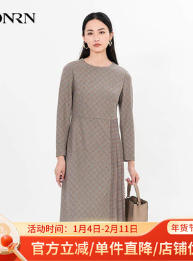 HONRN/红人长袖裙子修身收腰显瘦a字针织连衣裙女秋冬款HH55OL329