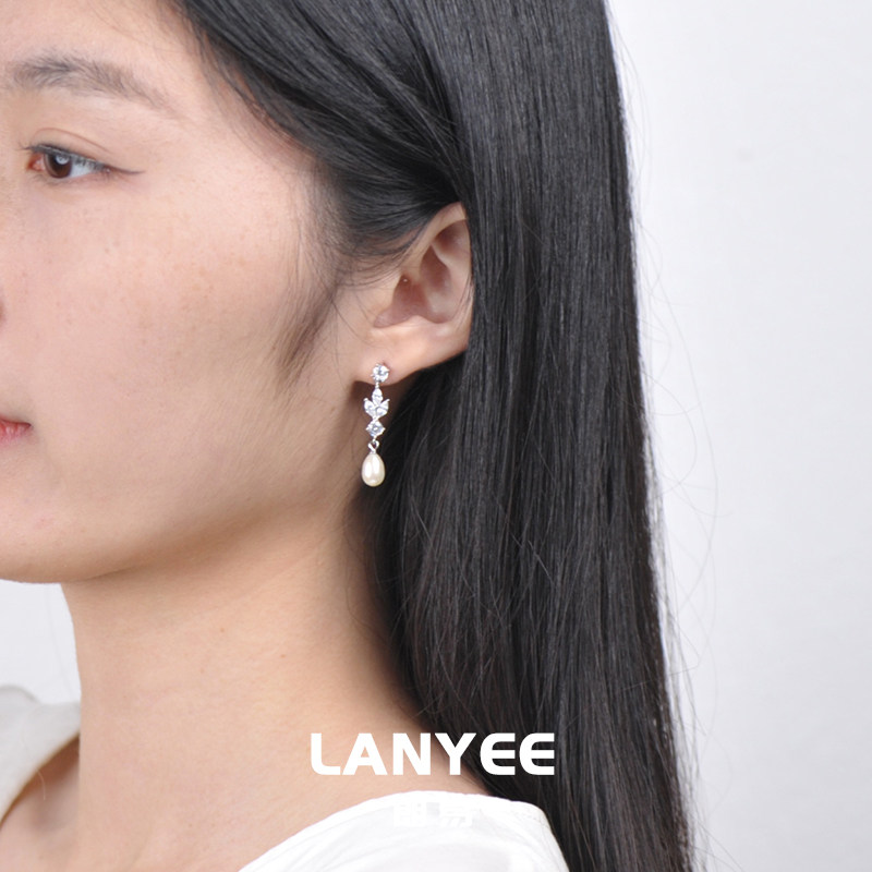 LANYEE白晶玉叶珍珠耳坠耳环耳钉小众设计感轻奢精致简约优雅时尚