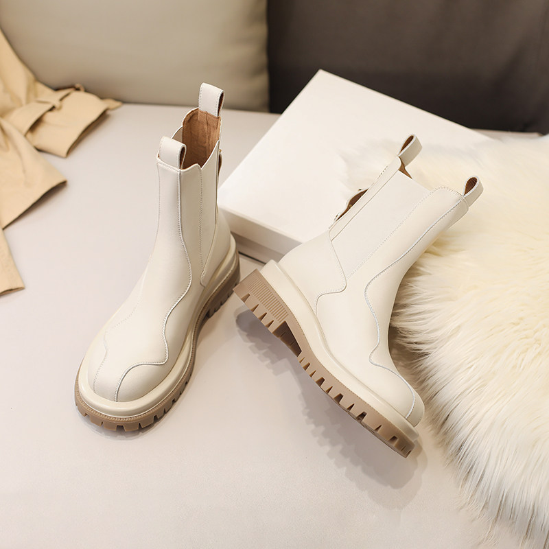 MAO XIONG의  가죽 라운드 발가락 여성용 첼시 굴뚝 부츠 2024 작은 사람들을위한 새로운 흰색 마틴 부츠 두꺼운 밑창 짧은 부츠