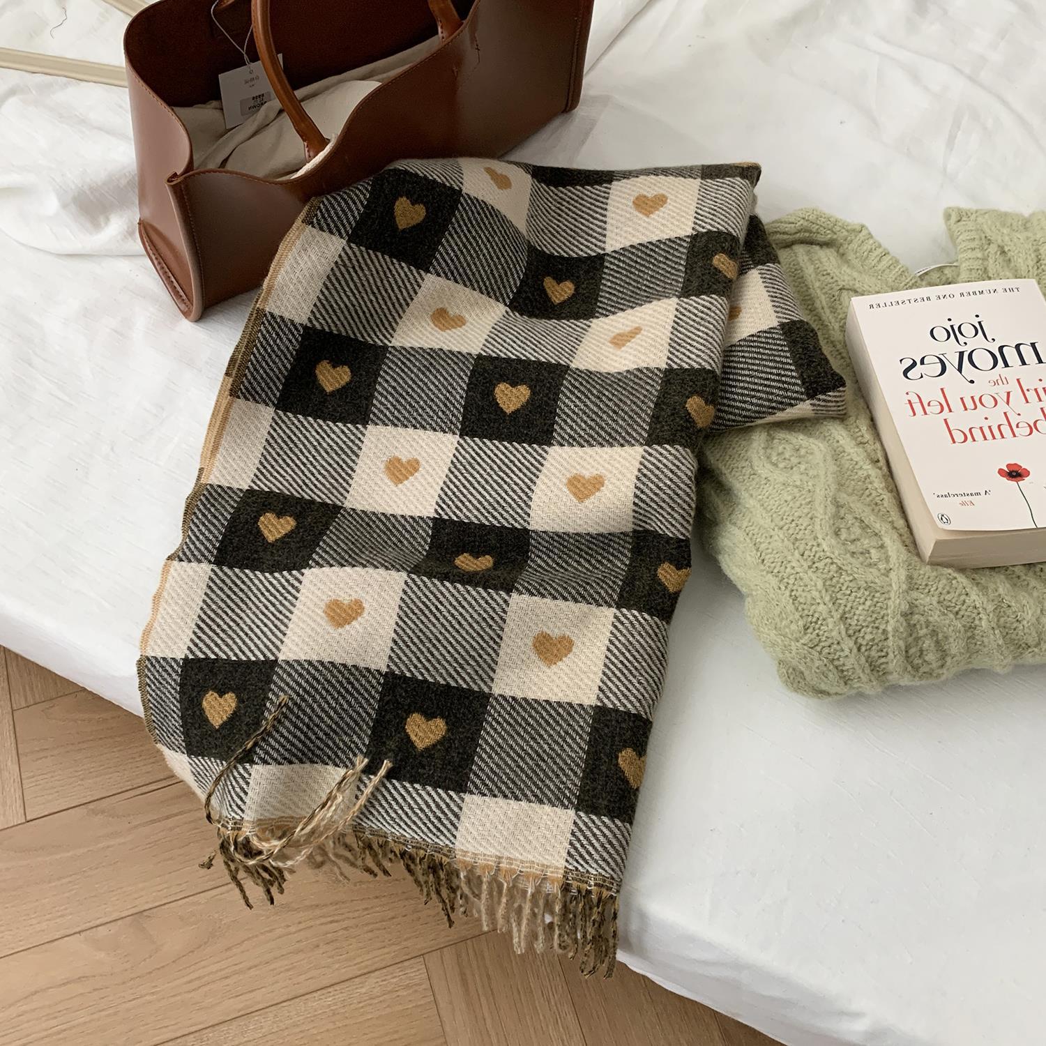 爱心流苏格纹围脖学生百搭时尚韩版保暖情侣爱心格子围巾女冬SD56