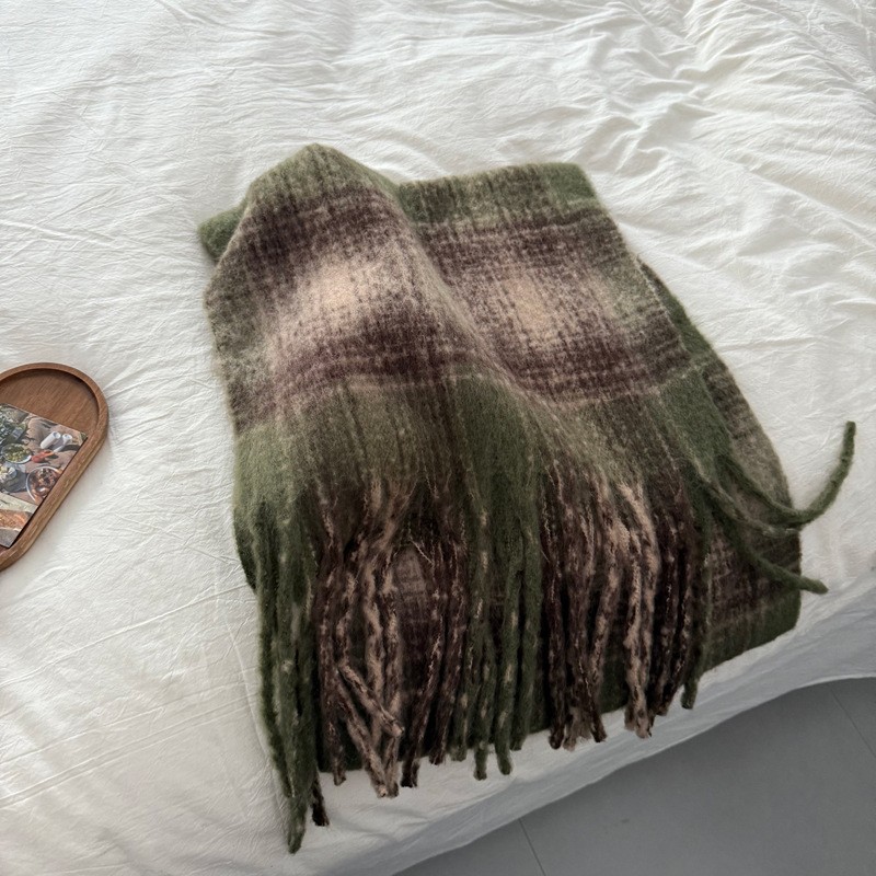 新款英伦复古格子仿羊绒女士围巾韩系氛围感秋冬保暖围脖学生SD70