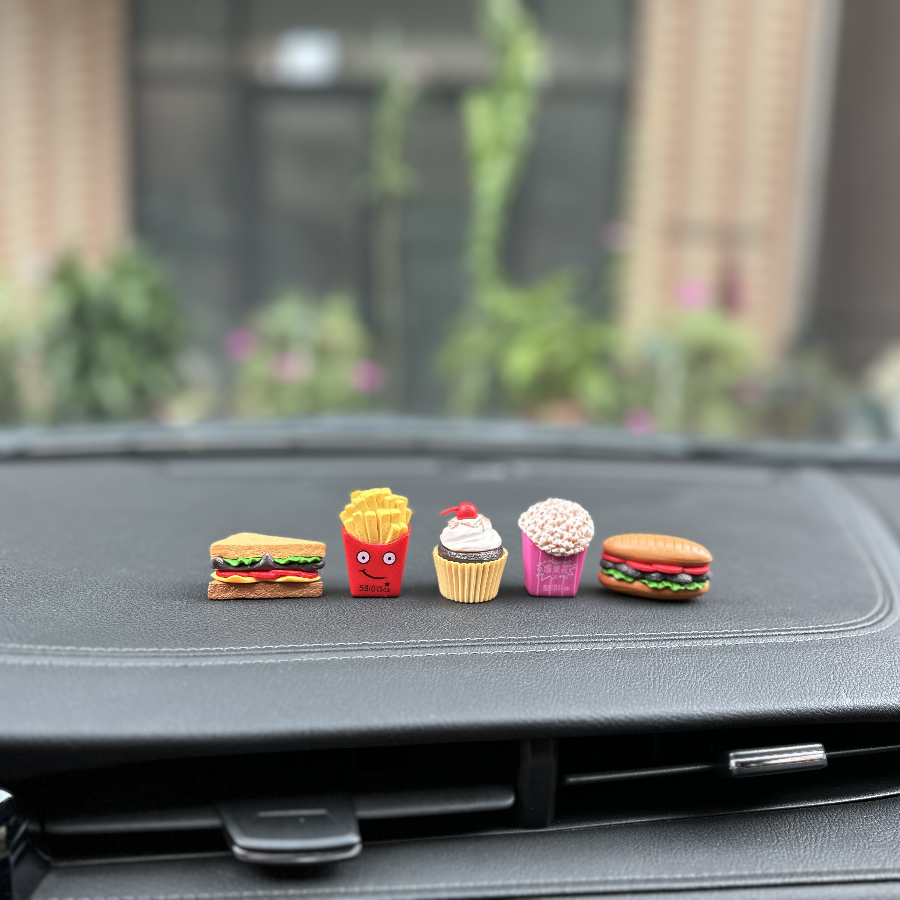 仿真面包蛋糕汽车中控台摆件薯条三文治食玩模型车载装饰摆设