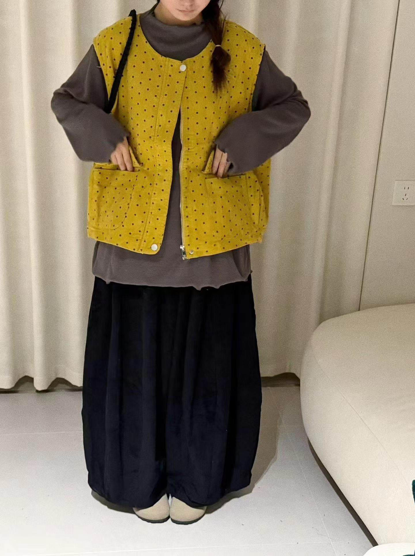 2026秋季新款日系文艺复古宽松显瘦百搭休闲灯芯绒波点马甲女