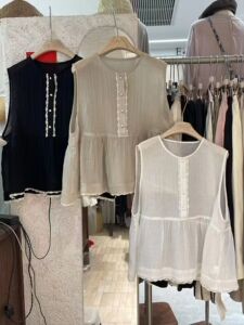 2026夏季新款日系文艺复古宽松显瘦百搭纯色刺绣花边领衬衫女