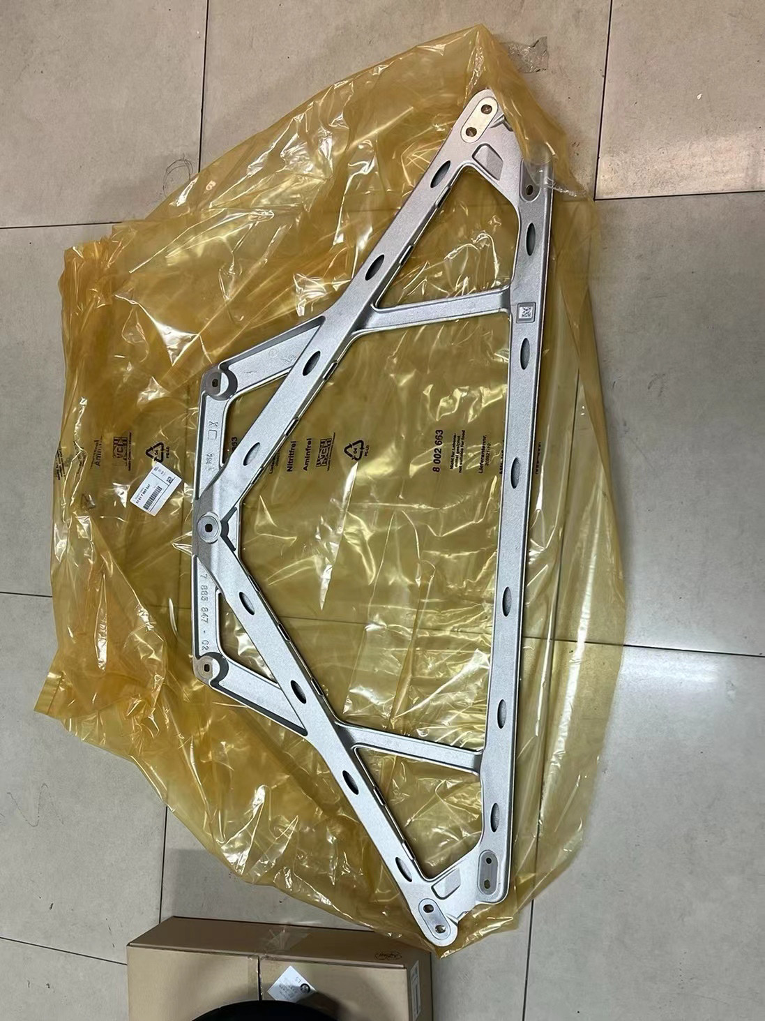 宝马新款M3G80M4G82M4CSL原厂车顶撑杆三角加强件顶吧